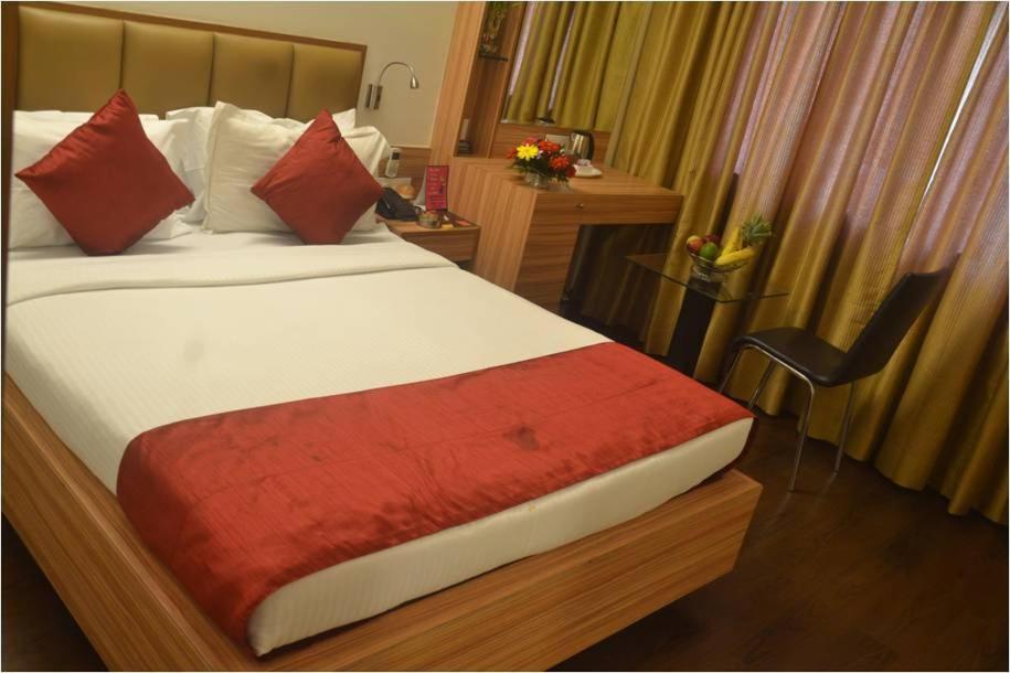 Hotel Plaza Mumbai Zimmer foto
