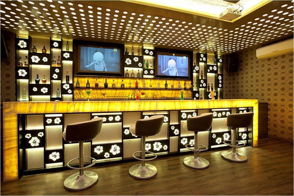 Hotel Plaza Mumbai Exterior foto
