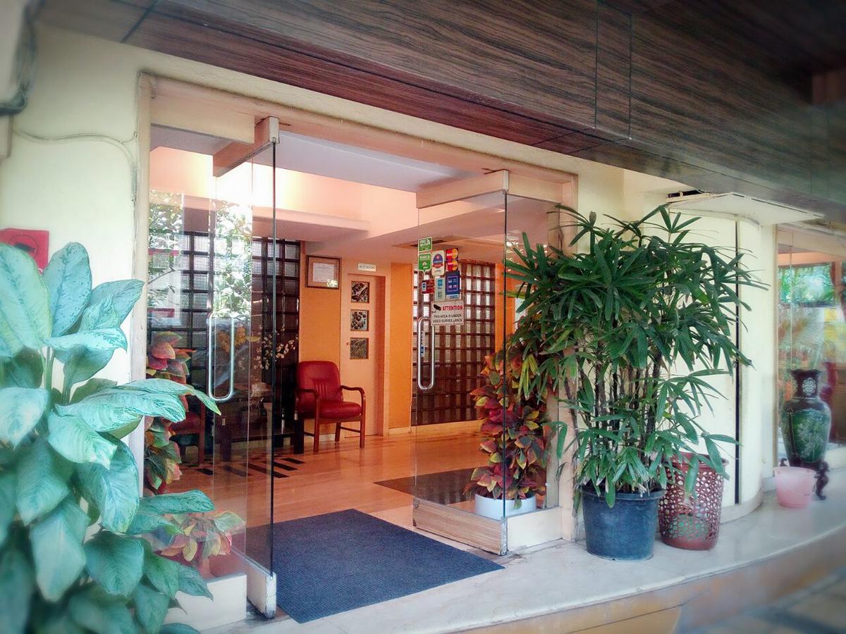 Hotel Plaza Mumbai Exterior foto
